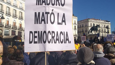 Una de las tantas manifestaciones de venezolanos en Madrid celebradas este a&ntilde;o.&nbsp; La Puerta del Sol ha sido uno de los puntos de encuentro.&nbsp;