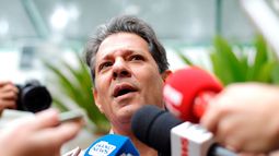 Fernando Haddad, sucesor del expresidente Luiz Inácio Lula da Silva en la carrera por la Presidencia de Brasil.