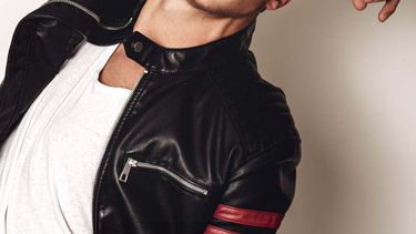 El cantante ha trabajado con distintos productores incluyendo a William Luque, Rashid, Morry, Dr. Mason, Luciano Marthina, Kid Moss, Cryptic Shadow y muchos m&aacute;s y ya cuenta con algunos temas promocionales del g&eacute;nero urbano para su primer CD que se estar&aacute; estrenando en el primer trimestre de 2020.