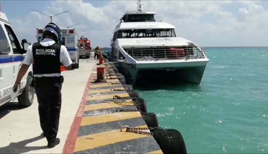 El ferry pertenece a la compañía Barcos Caribe, que hace cruces entre Playa del Carmen y la isla de Cozumel.