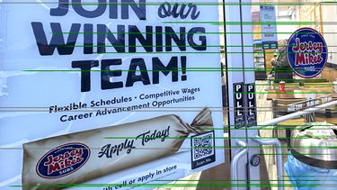 Un anuncio de puestos de trabajo vacantes en un restaurante de Mount Prospect, Illinois.