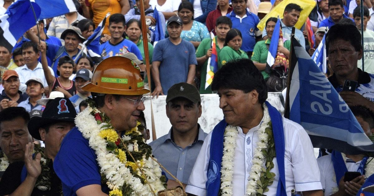 Bolivia se despoja de democracia aunque celebra comicios
