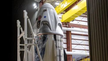 Imagen de la nave espacial SpaceX Crew Dragon que será lanzada por un cohete Falcon 9.
