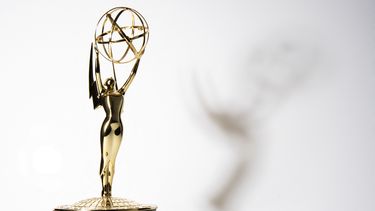 En esta foto de archivo tomada el 16 de septiembre de 2021, una foto de un trofeo Emmy, en Los Angeles, California. Univision recibió 2 nominaciones a los Emmy Internacional.
