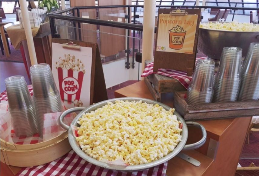 Algunos prefieren las tradicionales, y otros optan por las de sabores: de curry, de queso, de caramelo.