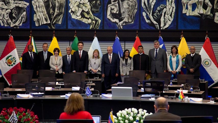 En presencia de sólo cinco cancilleres Samper puso fin a su gestión en Unasur el 31 de enero de 2017.&nbsp;