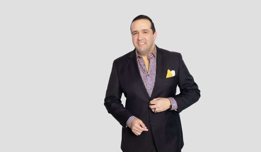 Francisco Espinoza,&nbsp;broker de seguros y mentor de liderazgo empresarial.