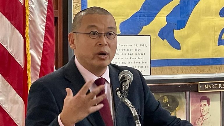 El disidente chino Jianli Yang.