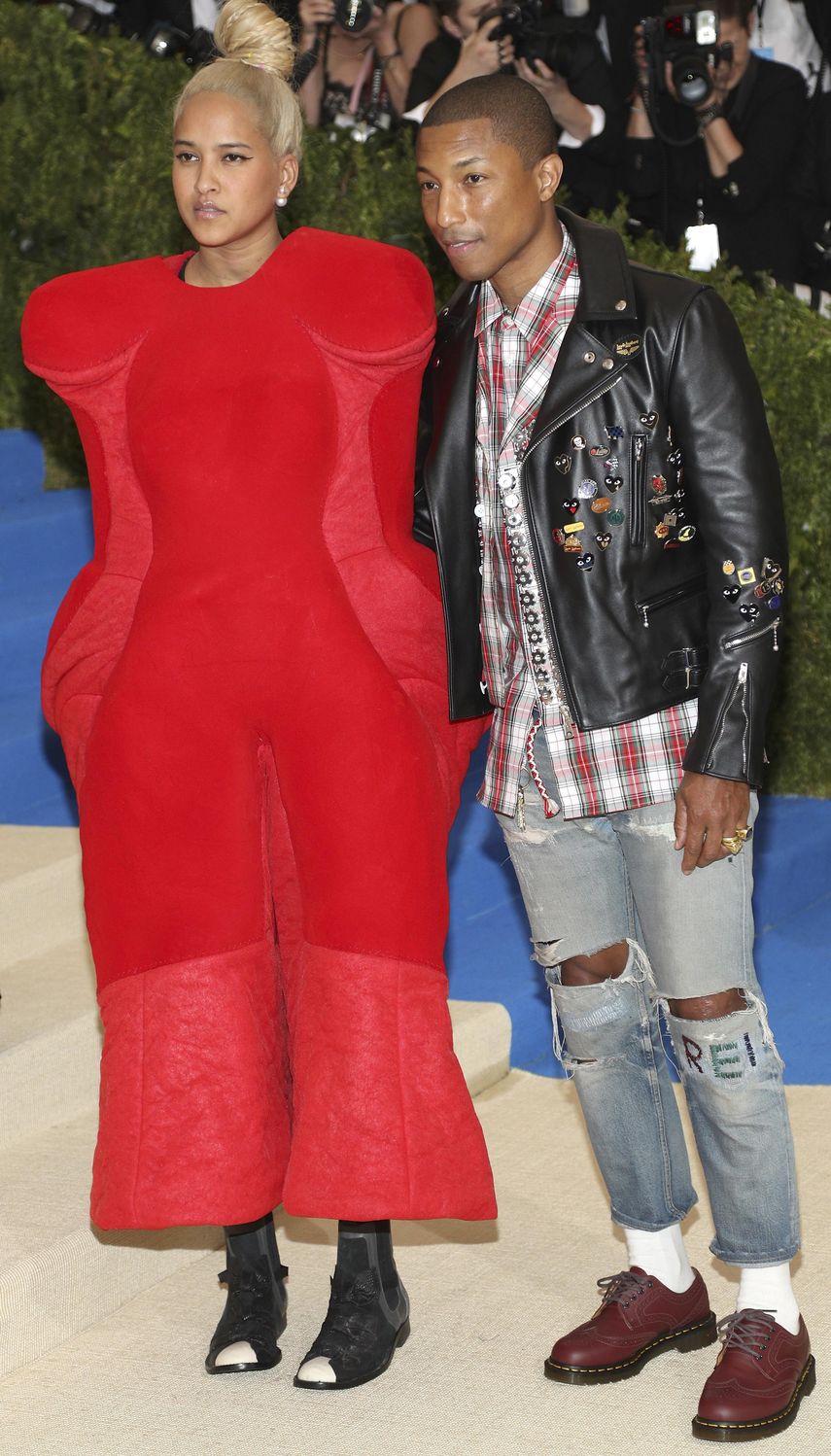 &nbsp;Pharrell Williams y su esposa Helen Lasichanh.