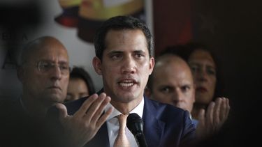 El presidente encargado de Venezuela, Juan Guaidó, aceptó la mediación de Noruega y aclaró que eso no cambia su ruta establecida de tres puntos: cese de la usurpación, gobierno de transición y elecciones libres.