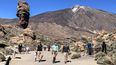 El volcán El Teide, empinado y majestuoso, en el centro de la isla de Tenerife. &nbsp;
