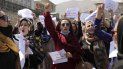 Mujeres participan en una protesta para exigir derechos bajo el gobierno talibán, en Kabul, Afganistán, el 3 de septiembre de 2021. Mujeres participan en una protesta para exigir derechos bajo el gobierno talibán, en Kabul, Afganistán, el 3 de septiembre de 2021.