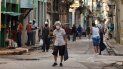 En medio de largas colas para conseguir comida y los efectos de la pandemia, los cubanos ven sin muchas esperanzas el cambio de dirección entre Raúl Castro y Miguel Díaz-Canel como primer secretario del Partido Comunista de Cuba. En medio de largas colas para conseguir comida y los efectos de la pandemia, los cubanos ven sin muchas esperanzas el cambio de dirección entre Raúl Castro y Miguel Díaz-Canel como primer secretario del Partido Comunista de Cuba.