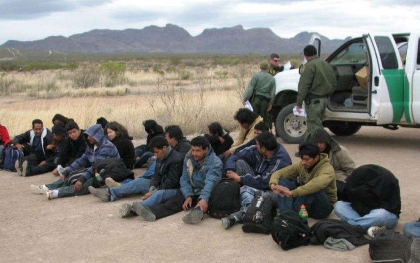 Cada año miles de migrantes intentan cruzar a Estados Unidos en busca de mejores oportunidades de vida, pero durante su travesía por México se enfrentan a numerosos riesgos