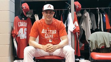 Los Diamondbacks hacen cambios a sus uniformes