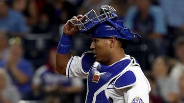El receptor venezolano de los Reales de Kansas City conquistó el galardón por quinta vez en su carrera.