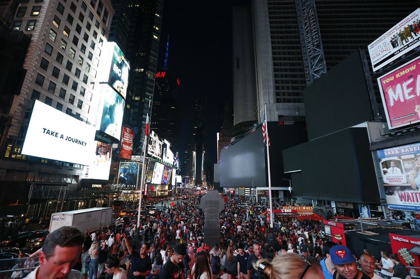 Pantallas apagadas en Times Square durante un corte de electricidad, el sábado 13 de julio de 2019 en Nueva York.&nbsp;