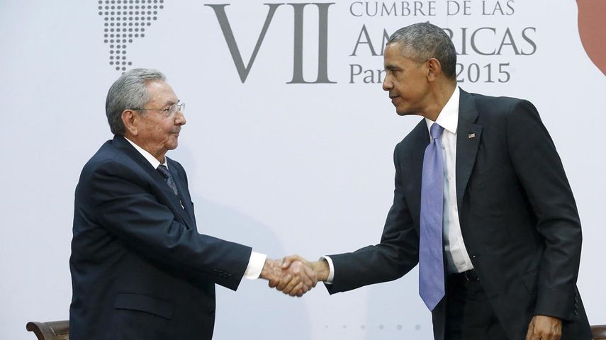 Los gobernantes Raúl Castro y Barack Obama. (EFE)