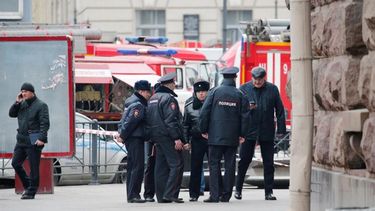El artefacto ha sido desactivado y los malhechores detenidos, dijo a los periodistas el jefe del distrito donde se encuentra el apartamento.