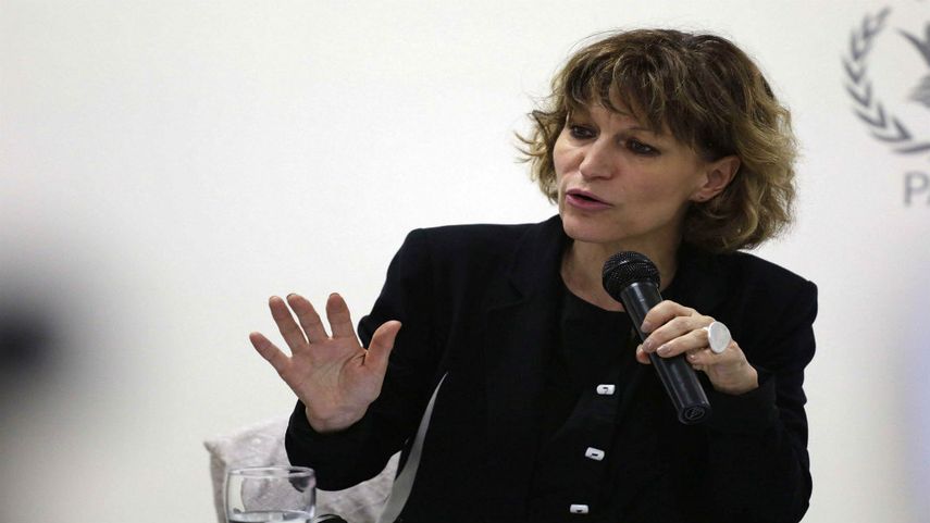 La relatora especial sobre muertes arbitrarias de la ONU, Agnes Callamard, ofrece una conferencia de prensa en San Salvador