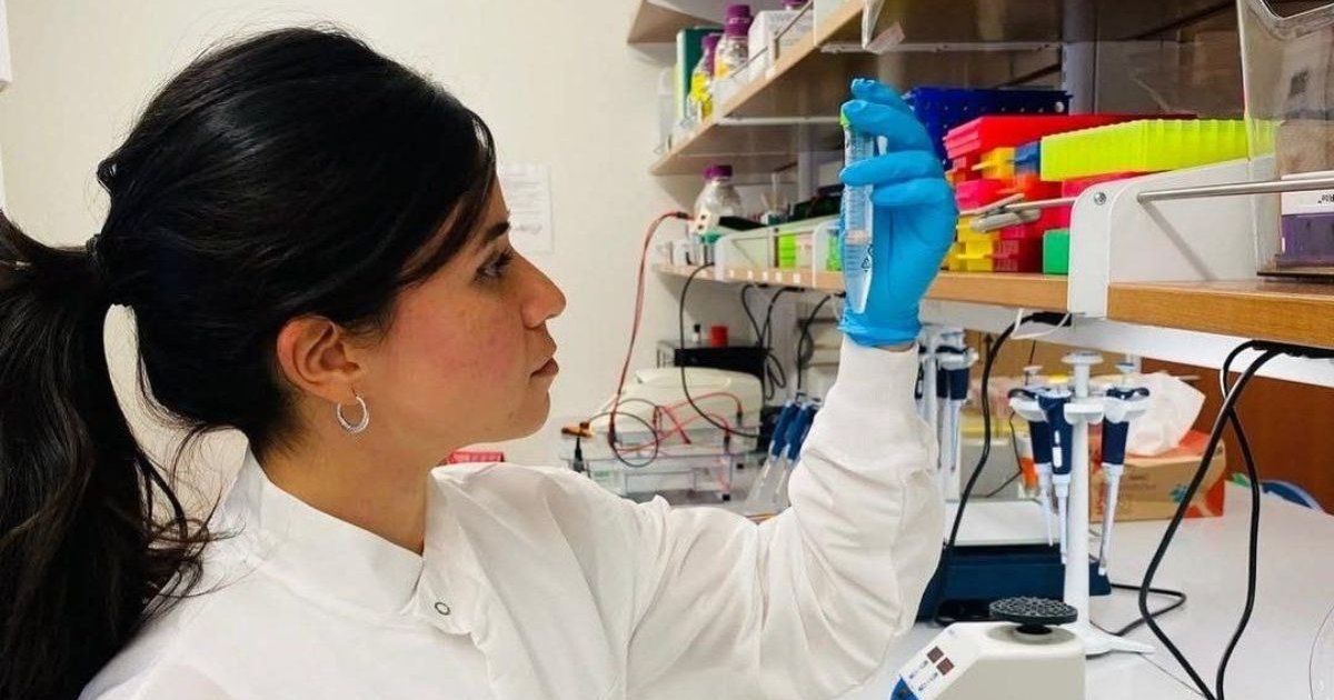 Científica venezolana descubre causas del dolor de párkinson durante su doctorado en Chile