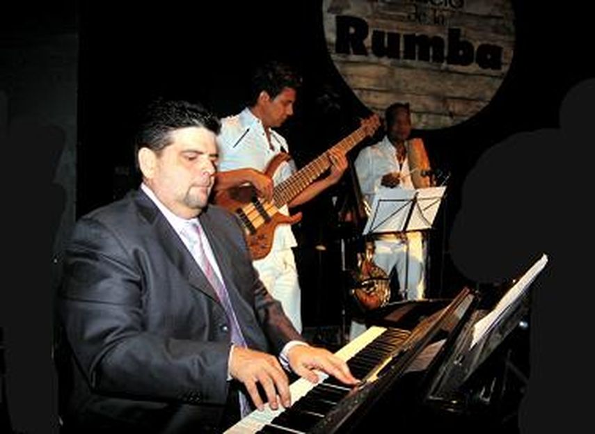 Bajo su orquesta, Guasábara Combo, Lugo publicó cuatro discos, entre ellos, Piano con mata (2004), Guasábara (2008), Poetic Justice (2011) y Dónde están (2016). (CORTESÍA)