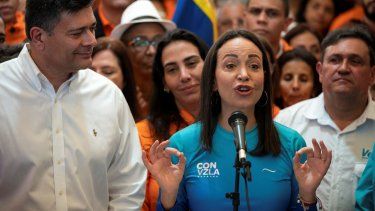 La candidata presidencial de la oposición en Venezuela, María Corina Machado, se reunió con la comunidad en Carabobo y prometió que sacará el socialismo del país.