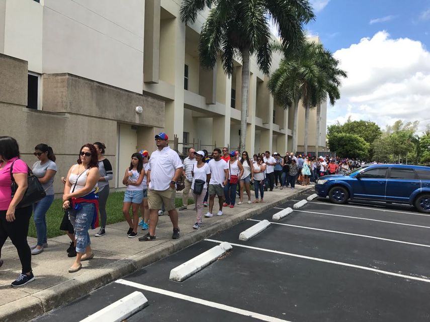 Reportan participación Masiva en el punto ubicado en la Universidad de Miami.