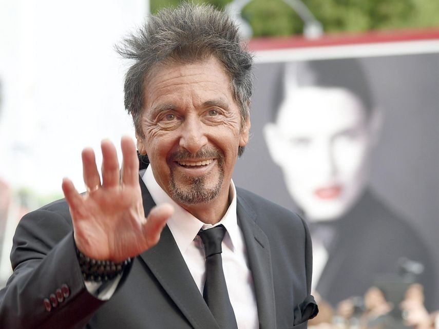 Aunque ha dedicado la mayor parte de su carrera al cine, Pacino ha participado en proyectos televisivos como la serie limitada Angels in America (2003).
