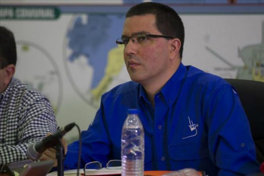 Arreaza precisó que “la medida más importante es la que cada venezolano tomará en sus hogares” (EFE)