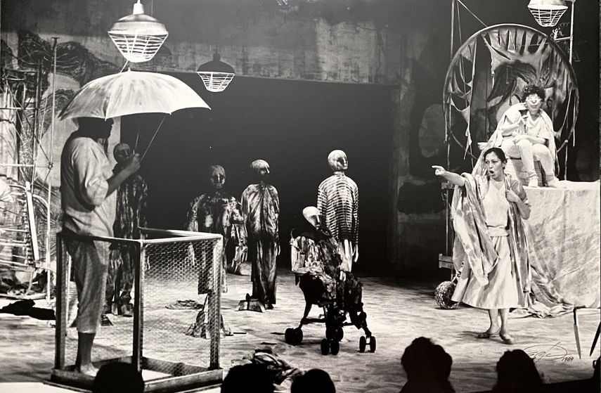 La muestra Asela Torres: pasión en blanco y negro se inaugura el sábado 2 de abril, a las 7 pm, en el Miami Hispanic Cultural Arts Center. La exhibición recopila imágenes de una etapa que la fotógrafa califica “grandiosa para el teatro en Miami”.