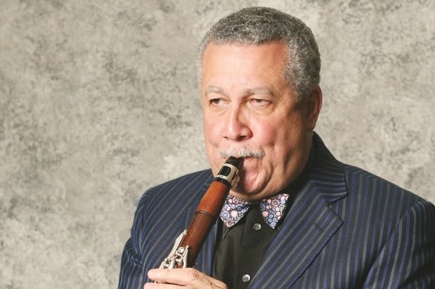 El legendario saxofonista cubano vuelve a Miami con Jazz Meets the Classics 