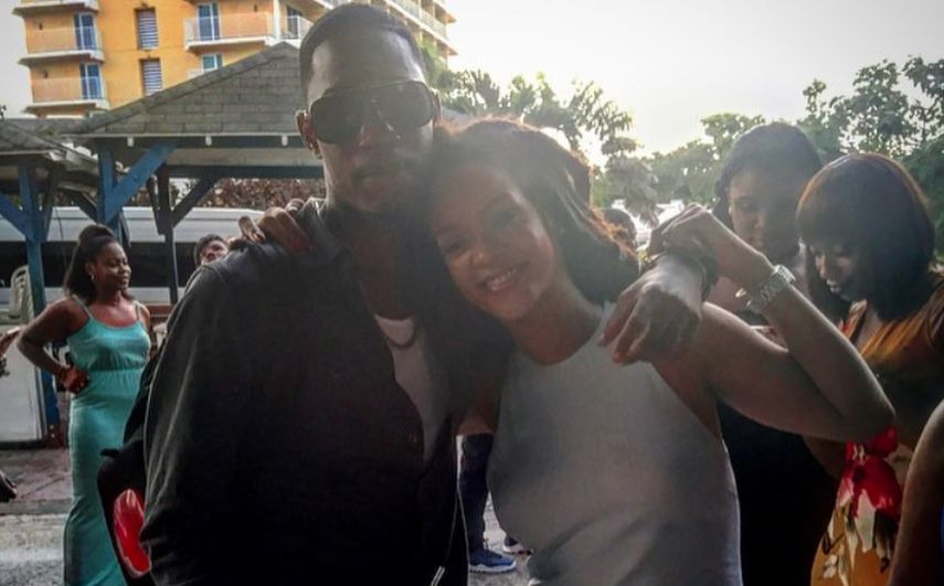 Rihanna junto a su primo.jpg