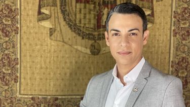 El manicurista y experto en belleza Joaqu&iacute;n Manuel.