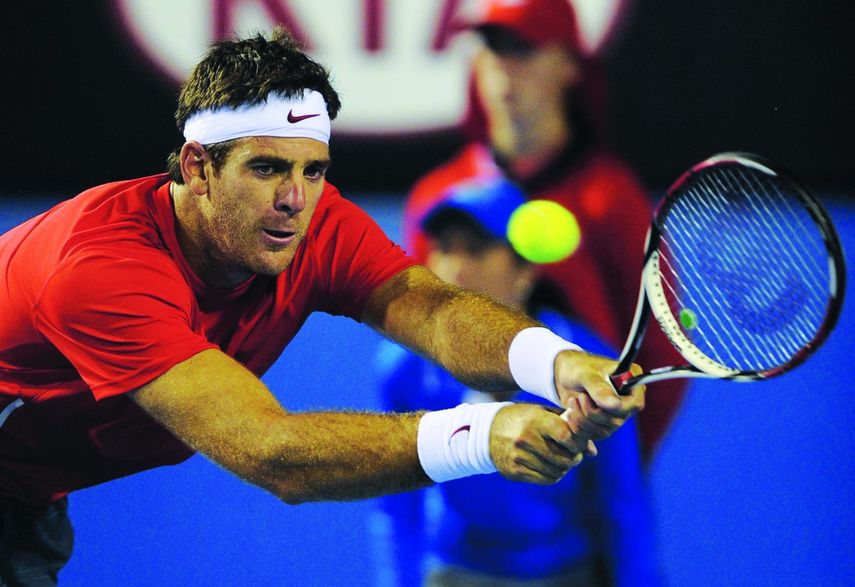 Del Potro debió batallar contra su rival y ante las altas temperaturas de Australia. (AP)