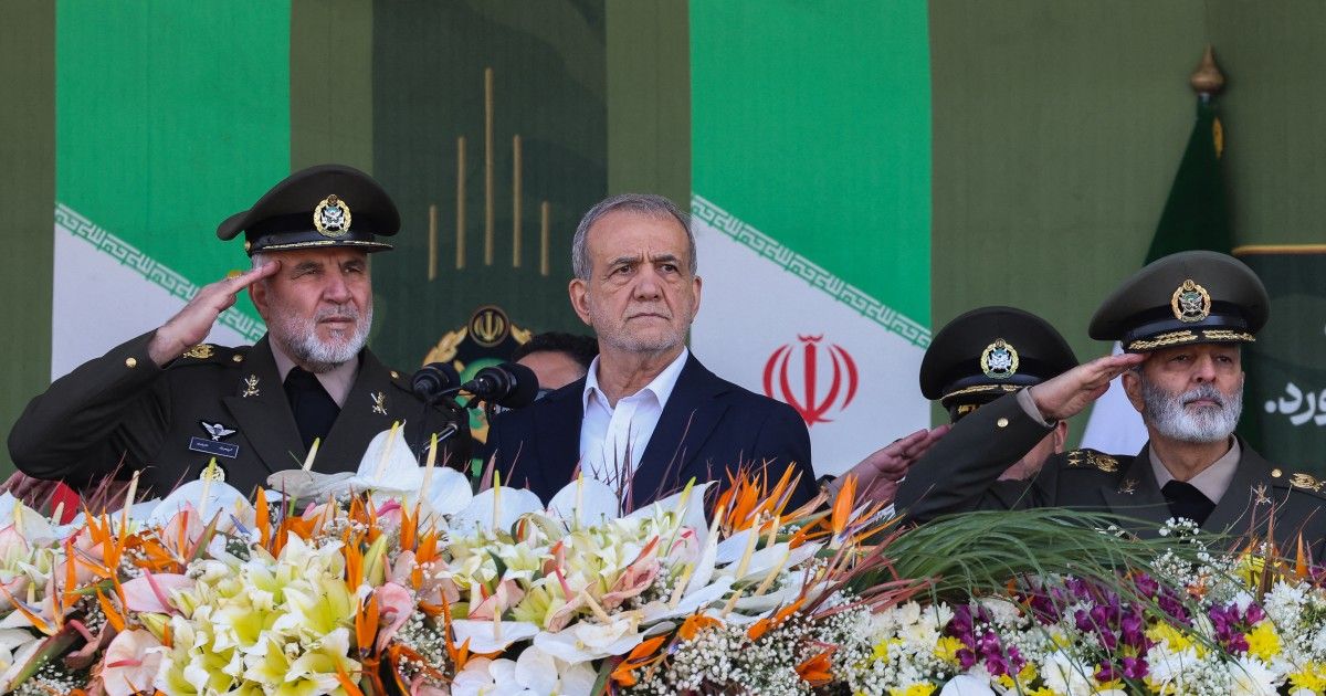 Irán desafía a EEUU, prefiere sanciones a ceder en su programa nuclear