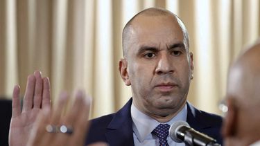 fiscal larry devoe garante de la justicia en venezuela esta senalado de deteriorar la democracia