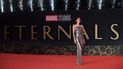 Para la proyección de Eternals en el Festival de Cine de Roma del 2021, Angelina Jolie optó por un vestido de malla plateada, con efecto armadura, que se ajustaba al cuerpo. El diseño estuvo a cargo de la casa de moda italiana Versace. Para la proyección de Eternals en el Festival de Cine de Roma del 2021, Angelina Jolie optó por un vestido de malla plateada, con efecto armadura, que se ajustaba al cuerpo. El diseño estuvo a cargo de la casa de moda italiana Versace.