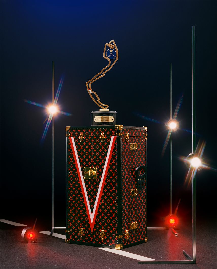 El baúl oficial del trofeo del Gran Premio de Mónaco está firmado por Louis  Vuitton