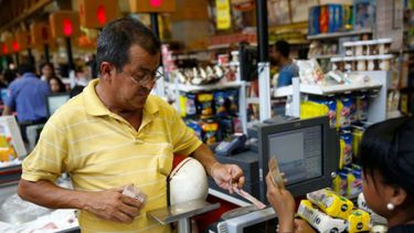Los venezolanos requieren 33.4 salarios mínimos para poder adquirir la canasta básica familiar, es decir 17.000 bolívares diarios