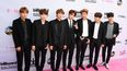 En esta foto de archivo tomada el 21 de mayo de 2017, el grupo musical BTS llega a los Billboard Music Awards 2017 en el T-Mobile Arena en Las Vegas, Nevada.