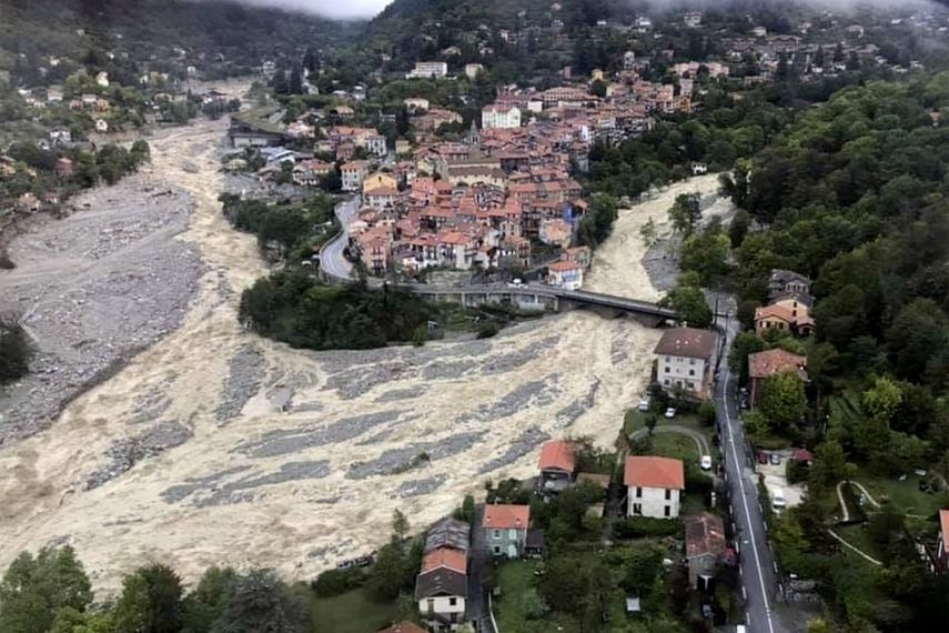 Vista aérea de los Alpes Marítimos con enormes inundaciones y deslaves, en el sur de Francia, el 4 de octubre de 2020. 