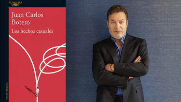 El autor Juan Carlos Botero junto a su novela.&nbsp;