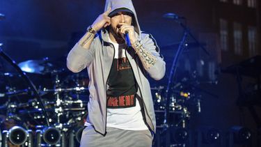 El rapero estadounidense Eminem act&uacute;a en el Bonnaroo Music and Arts Festival.&nbsp;