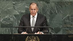 El ministro de Exteriores ruso Serguéi&nbsp;Lavrov&nbsp;pronuncia su discurso durante la tercera jornada del 72 período de sesiones de la Asamblea General de las Naciones Unidas, en la sede de la ONU en Nueva York.