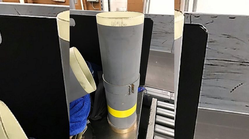 Fotograf&iacute;a&nbsp;proporcionada por la Administraci&oacute;n de Seguridad en el Transporte que muestra una parte de un lanzamisiles hallado en el equipaje de un pasajero en el Aeropuerto Internacional Thurgood Marshall Baltimore/Washington.