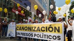 En septiembre, durante la protesta ante la embajada de Italia en Caracas, abogaron por una Canonización sin presos políticos. Esto ante la próxima ceremonia de los primeros santos venezolanos: el doctor José Gregorio Hernández y la madre Carmen Rendiles.
