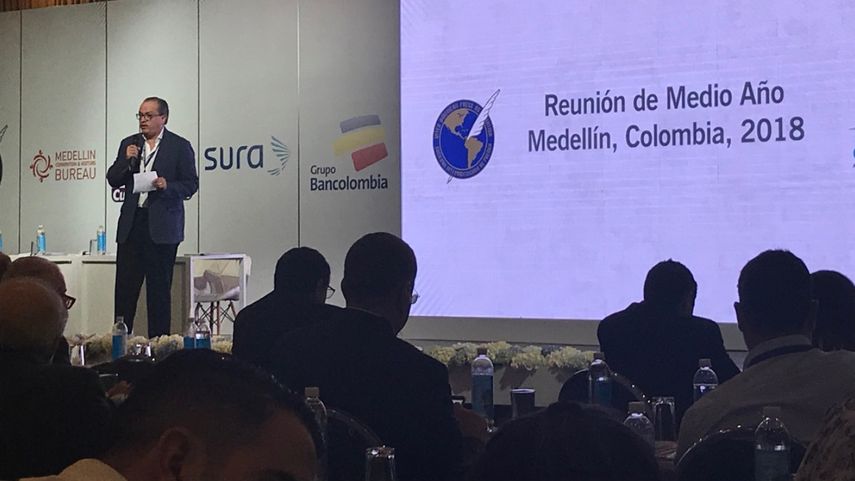 Fernando Carrillo, Procurador General de Colombia, interviene en la reunión de medio año de la SIP.