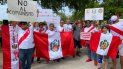 En Miami los peruanos exigieron que se respete la democracia en su país. En Miami los peruanos exigieron que se respete la democracia en su país.