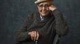 Norman Lear, producto ejecutivo de la serie de Pop TV One Day at a Time, posa durante la gira de prensa de invierno de la Asociación de Críticos de la Televisión, el 13 de enero del 2020 en Pasadena, California.&nbsp;